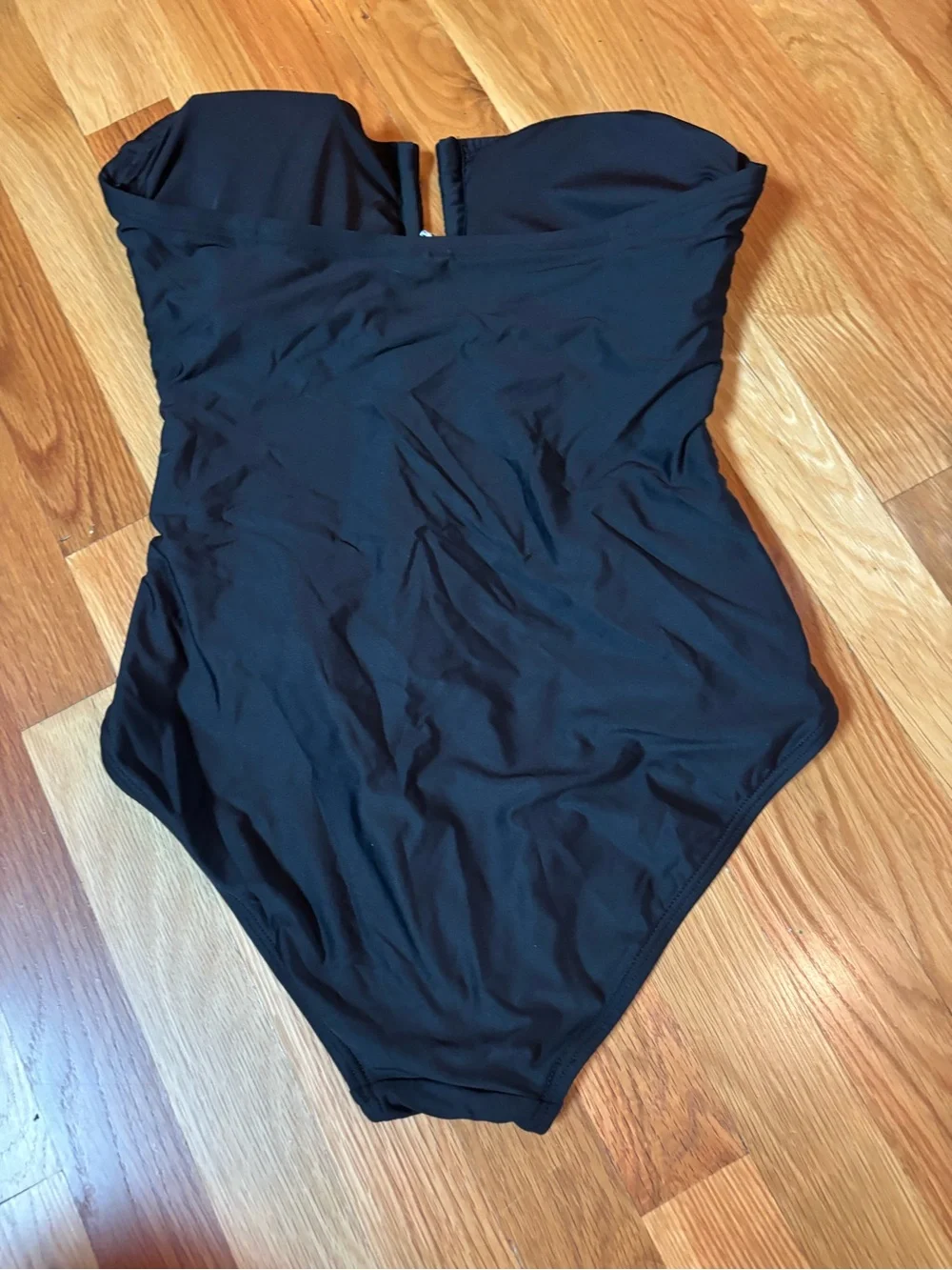 DKNY Women’s Black Strapless One-Piece Swimsuit - Picture 4 of 7